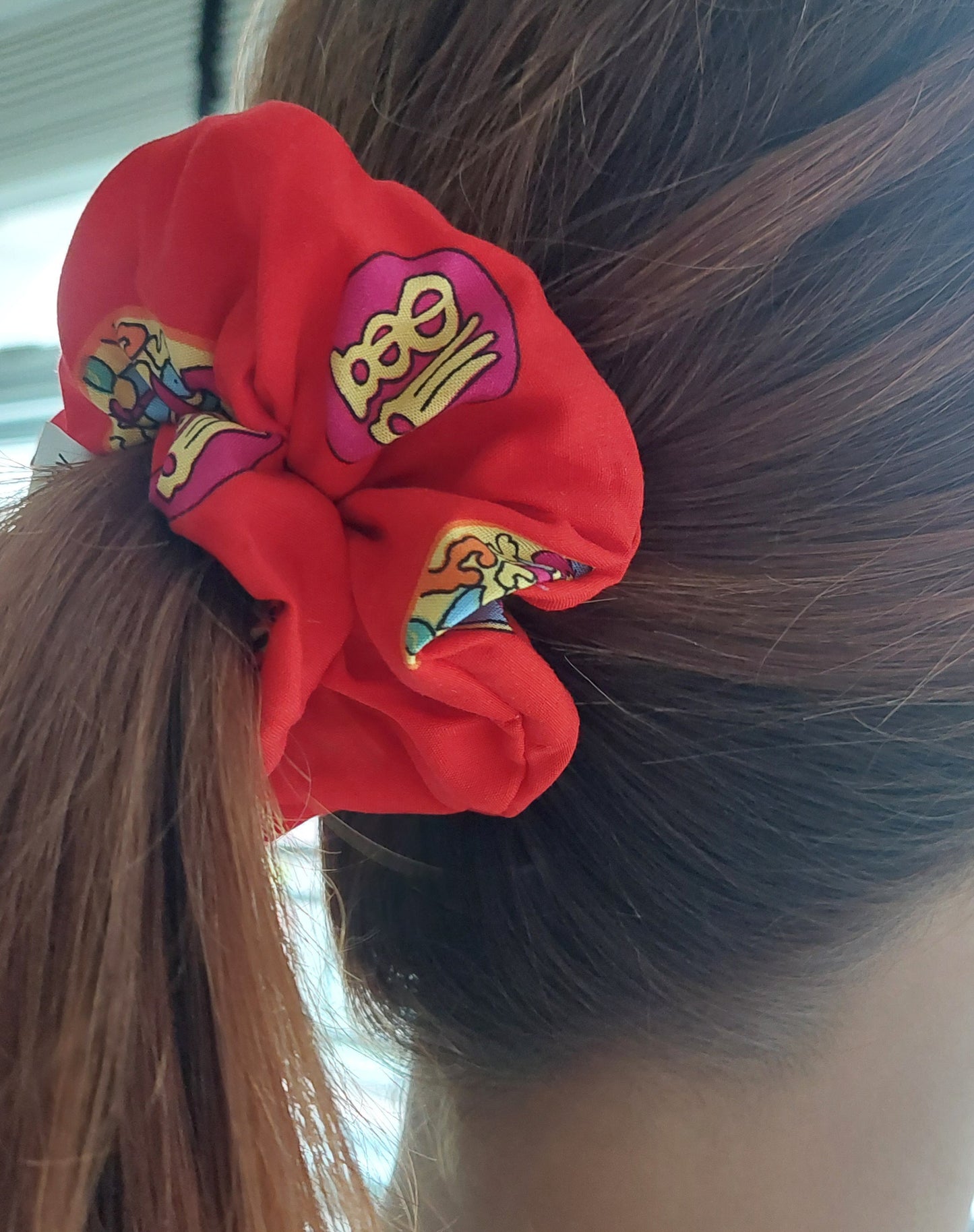 Miss Red scrunchies