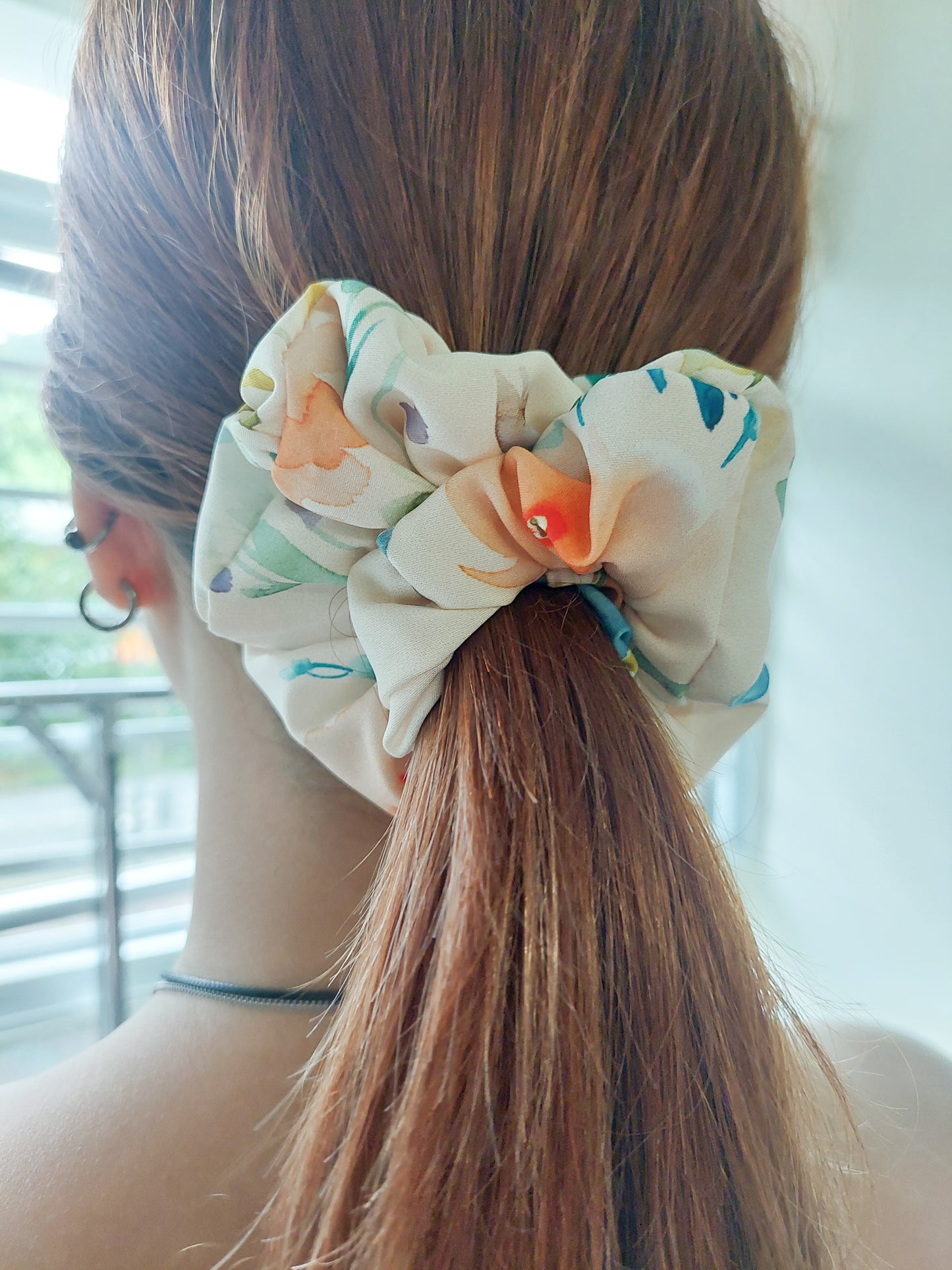 Gardens scrunchie (Beige)